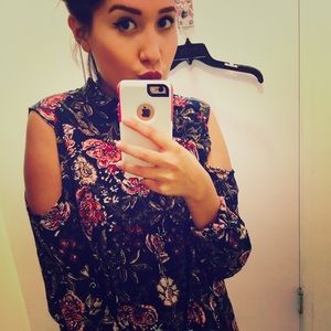 Meet your Posher, Monique