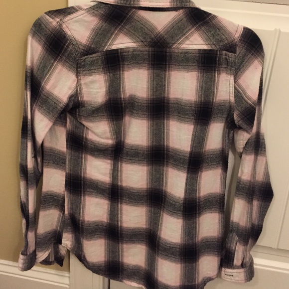 Flannel - Picture 4 of 4