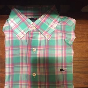 Vineyard vines shirt