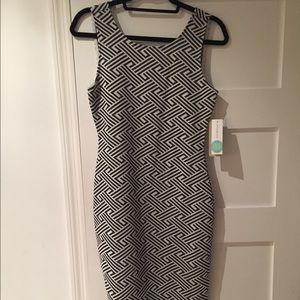 Gia textured knot dress