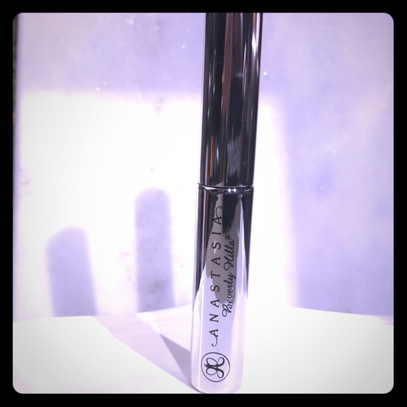 Anastasia Beverly Hills Other - Anastasia Clear brow Gel Anastasia Beverly Hills Other - Anastasia Clear brow Gel
