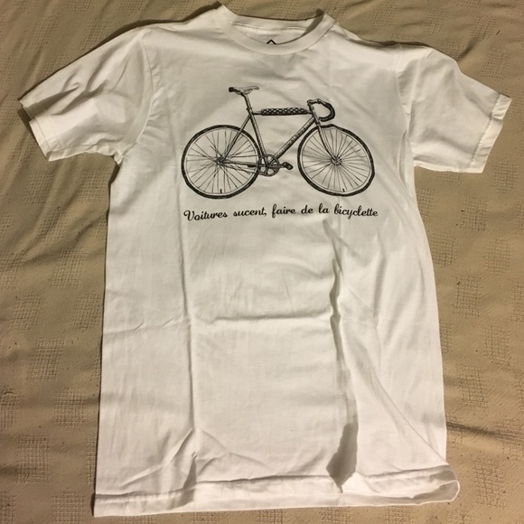 Altru Apparel "Cars Suck, Ride a Bicycle" (French)