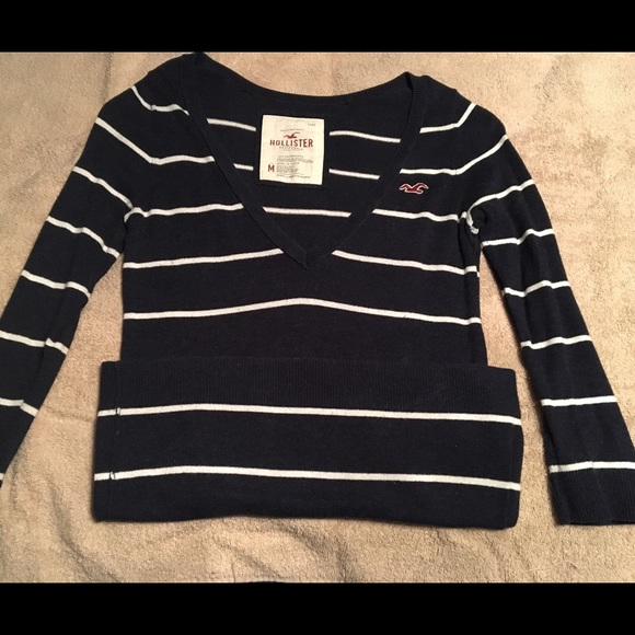 Hollister 3/4 sleeve sweater