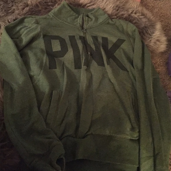 Pullover sweater