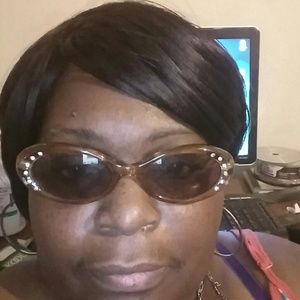 Meet your Posher, Kari