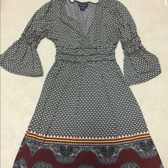Max Edition Vneck dress