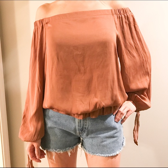 OFF THE SHOULDER RUST BLOUSE TOP