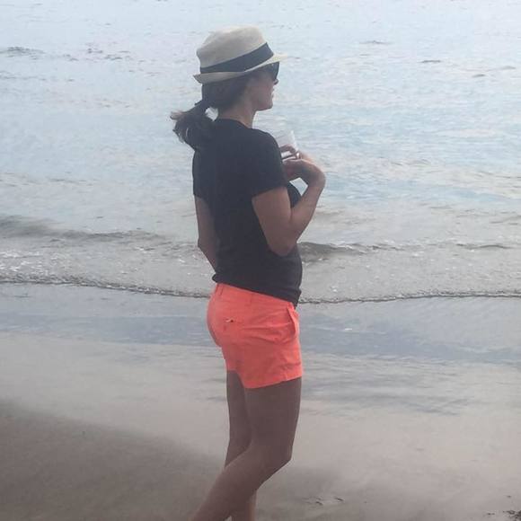 Meet your Posher, Julie - Picture 1 of 1