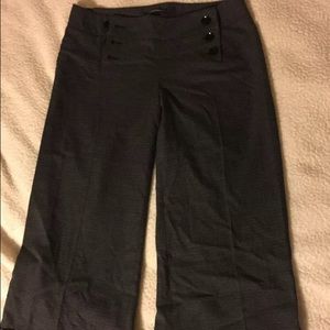 Express wide leg crops size 8