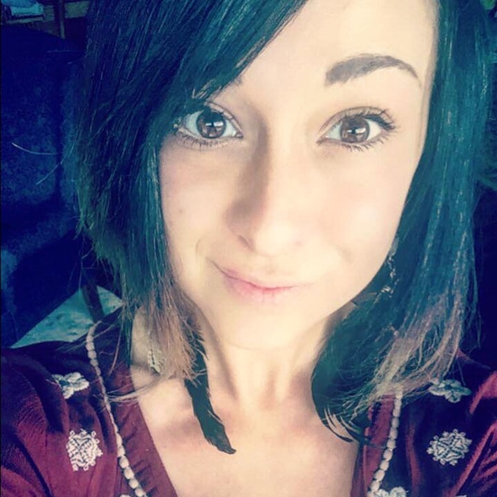 Meet your Posher, Amelia