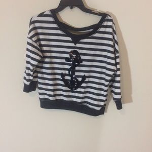 Delias sweater