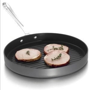 All-Clad Nonstick Anti-Warp Base Round Grille Pan