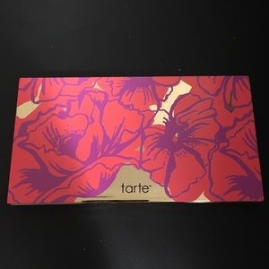 Tarte Poppy Picnic