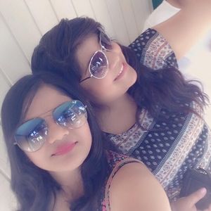 Meet your Posher, Ronika