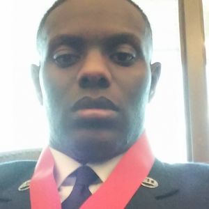 Meet your Posher, Collier