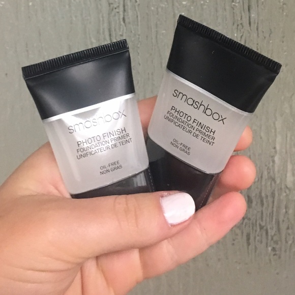 2 mini Smashbox primers!