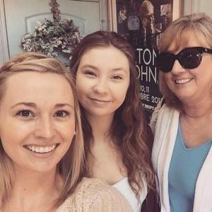 Meet your Posher, Melissa