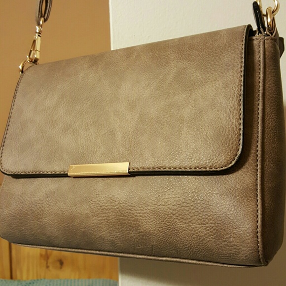 Purse - Picture 2 of 3