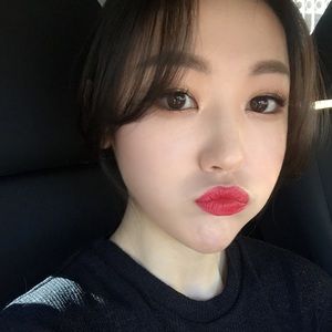 Meet your Posher, Hyewon