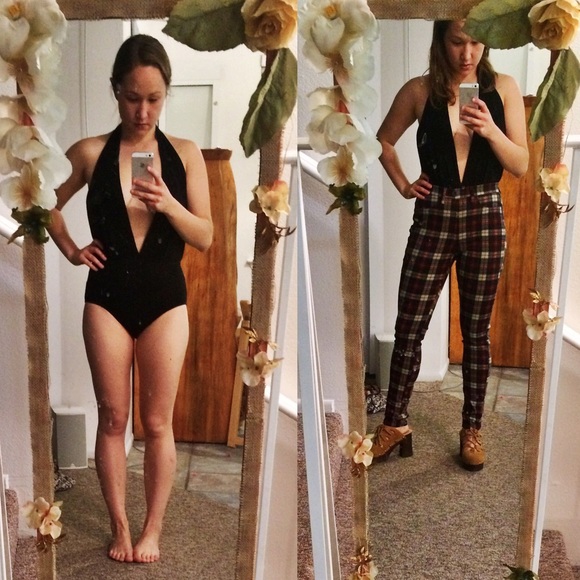 ✨SOLD✨ 🍂 NWOT black bodysuit 🍂 - Picture 3 of 3