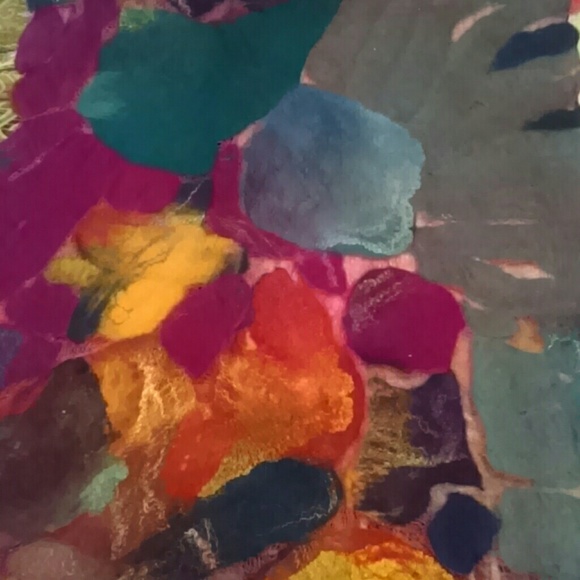 Nuno felted scarf: wool and silj - Picture 2 of 4