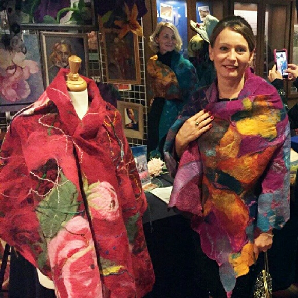 Nuno felted scarf: wool and silj - Picture 3 of 4