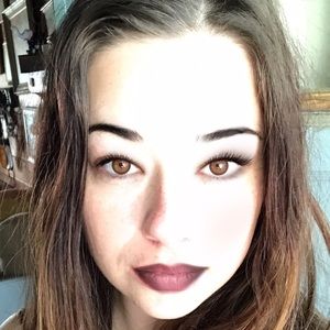 Meet your Posher, Paige