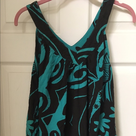 Wahinetoa Top