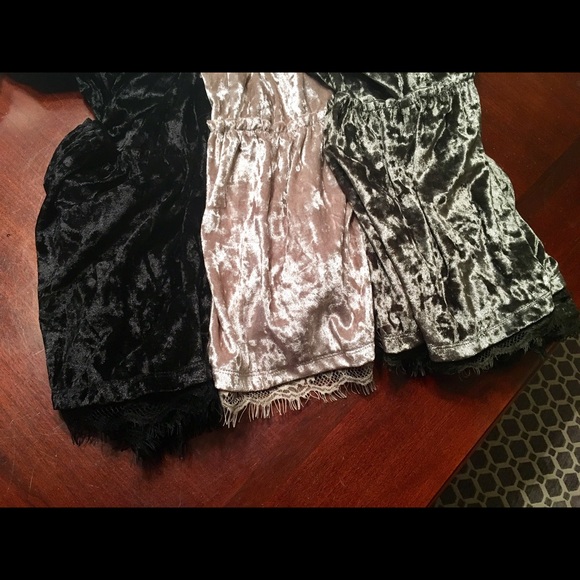 VELVET BABYDOLL DRESS BLACK, OLIVE, CHAMPAGNE - Picture 5 of 5