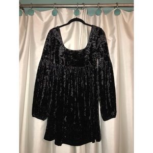 Velvet babydoll long-sleeve dress