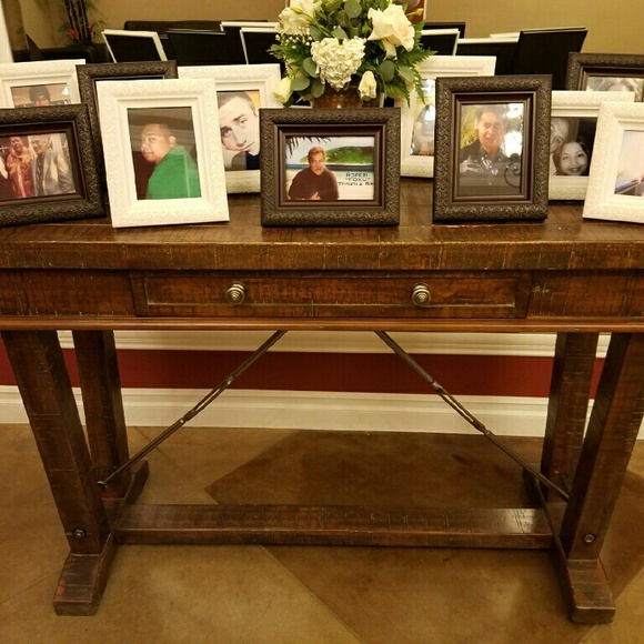 Meet your Posher, Mark - Picture 1 of 1