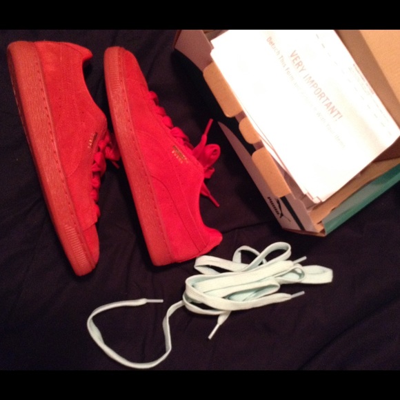 Puma Suede SOLD - Picture 2 of 3