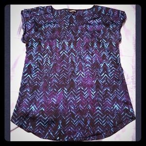 Express Sleeveless Blouse• Size L