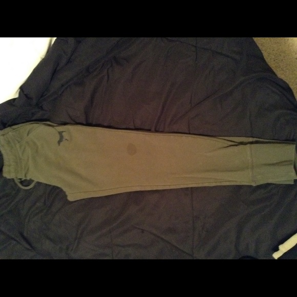 VS campus pants SOLD - Picture 2 of 3