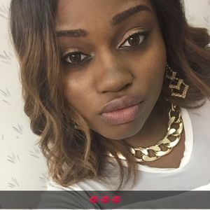 Meet your Posher, Andrea