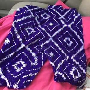 Lularoe OS leggings purple