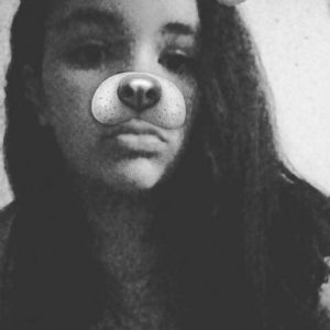 Meet your Posher, Alicia