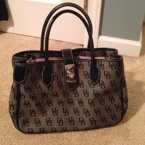 Dooney & Bourke bag