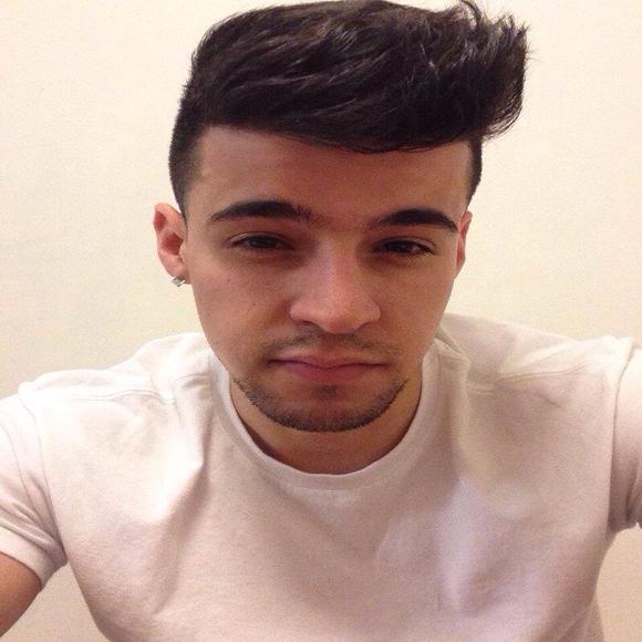 Meet your Posher, Andrew - Picture 1 of 1