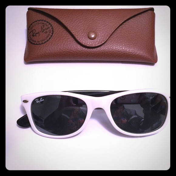 Ray-Ban New Wayfarer RB2132