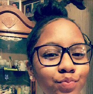 Meet your Posher, Lani