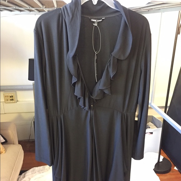 Clack Zipper Front Ruffle Collar Dress