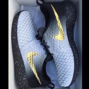 Meet your Posher, Travis