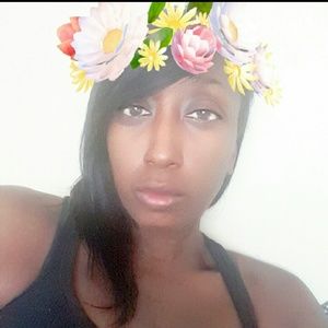 Meet your Posher, Roslyn