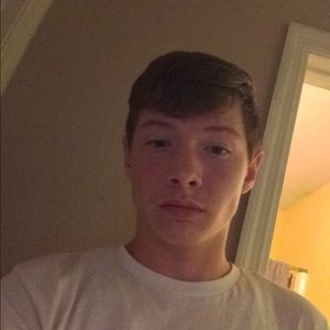 Meet your Posher, Troy