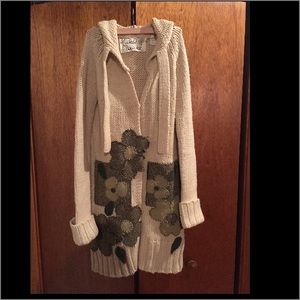 Long wool hooded sweater!