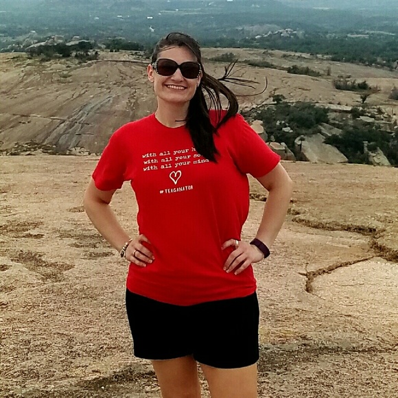 Meet your Posher, Stephanie - Picture 1 of 1