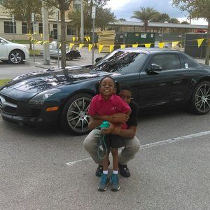 Meet your Posher, Christopher