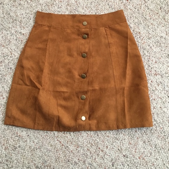 NWOT Faux Suede tan button down high waisted skirt