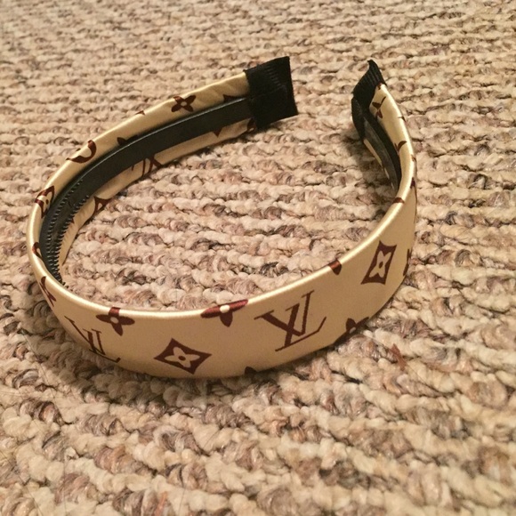 LV print hair band not from Louis Vuitton
